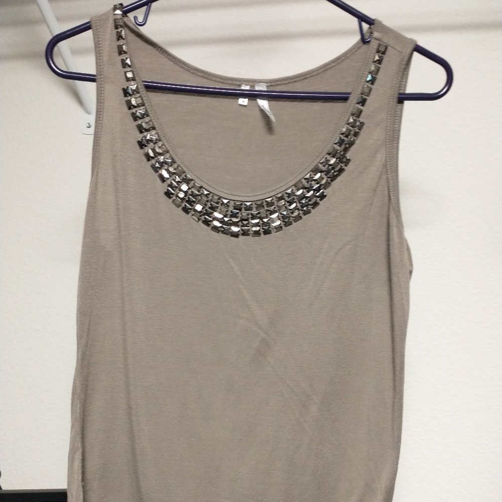 Studio Y jewel neck tank top